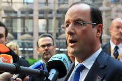Ολάντ: Σε συνεννόηση με το ΝΑΤΟ η αποχώρηση από το Αφγανιστάν