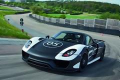 PORSCHE: Ξεκινούν οι δοκιμές των πρωτοτύπων 918 Spyder