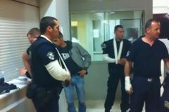 Φωτογραφίες και βίντεο με τους τραυματισμένους αστυνομικούς στην Πάτρα