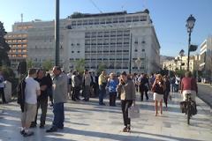 Λίγοι συγκεντρωμένοι στο Σύνταγμα αυτή την στιγμή [video]