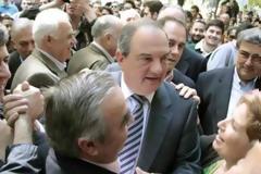Νεοδημοκράτες σε Καραμανλή: Σε περιμένουμε και πάλι...