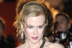To παγωμένο πρόσωπο της Nicole Kidman