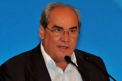 Άψογος οικοδεσπότης ο Μιχαλολιάκος