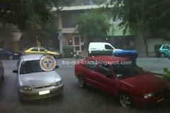 Μεγάλες καταστροφές από έντονο χαλάζι αυτή την ώρα στη Λάρισα