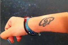Ποια επώνυμη Ελληνίδα «χτύπησε» tattoo με το όνομα του συντρόφου της;