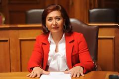 Κατερίνα Περλεπέ: Τον Παπανδρέου θα τον πλάκωνα στις σφαλιάρες