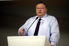 Ε.ΒΕΝΙΖΕΛΟΣ: Το ΠΑΣΟΚ δεν θα είναι η τσόντα κανενός!