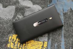 Έρχεται ειδική έκδοση του Nokia Lumia 900 με το έμβλημα του Batman!