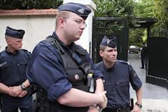 ΔΥΟ ΦΕΡΟΜΕΝΑ ΜΕΛΗ ΤΗΣ ΕΤΑ ΣΥΝΕΛΗΦΘΗΣΑΝ ΣΤΗ ΓΑΛΛΙΑ