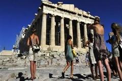 Γιατί πιέζει η TUI τους Έλληνες ξενοδόχους;