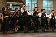 Το κράτος έγραψε στα παλιά του τα παπούτσια την επέτειο του Σουλίου!