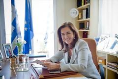 Η Ντόρα προετοιμάζει περιοδείες σε Κρήτη και Ευρυτανία