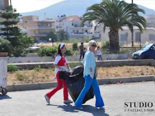 Φωτογραφία για Καθαρισμός της εισόδου της πόλης του Ναυπλίου από τον Εμπορικό σύλλογο Ναυπλίου