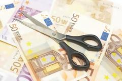 Δραματικές επιπτώσεις στους εμποροϋπαλλήλους από την μετενέργεια