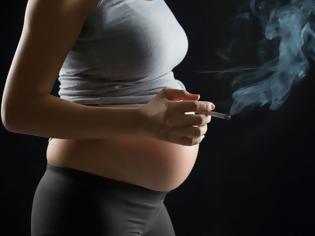Φωτογραφία για Κώφωση στο παιδί προκαλεί όποια μητέρα καπνίζει πριν και μετά τη γέννα