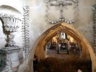 Φωτογραφία για Ναοί με οστά και φαντάσματα - 5 από τις πιο τρομακτικές εκκλησίες στον κόσμο! [video]