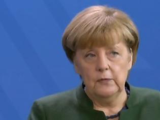 Φωτογραφία για Μέρκελ: Η Γερμανία πρέπει να αυξήσει τις αμυντικές της δαπάνες