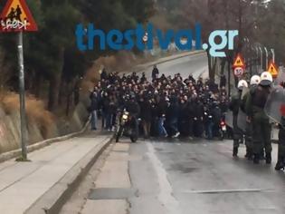 Φωτογραφία για ΠΡΙΝ ΛΙΓΟ - Αγρια επεισόδια στη Θεσσαλονίκη [video]