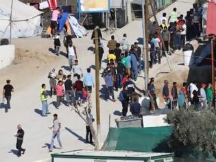 Φωτογραφία για Μυτιλήνη: Συνελήφθησαν εργαζόμενοι στη Μόρια γιατί πουλούσαν χασίς σε πρόσφυγες του καταυλισμού