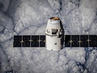 Φωτογραφία για SpaceX: Οι πρώτοι τουρίστες στο φεγγάρι το 2018