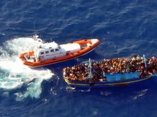 Φωτογραφία για Σε αριθμούς ρεκόρ, μετανάστες από τη βόρεια Αφρική προσπαθούν να περάσουν στην Ευρώπη
