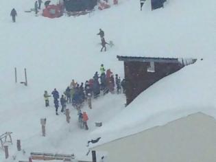 Φωτογραφία για Συναγερμός στη Γαλλία – Χιονοστιβάδα παρέσυρε πολλούς σκιέρ στις Άλπεις