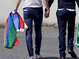 Φωτογραφία για Δικαστήριο της Φλωρεντίας αναγνώρισε την υιοθεσία δυο παιδιών από ομοφυλόφιλο ζευγάρι