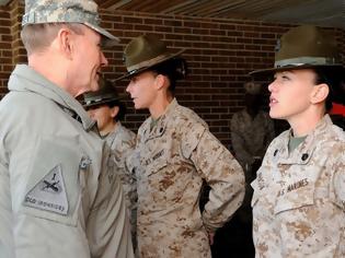 Φωτογραφία για Σκάνδαλο στον αμερικανικό στρατό: Πεζοναύτες αντάλλασσαν γυμνές φωτογραφίες γυναικών συναδέλφων τους