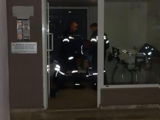 Φωτογραφία για Χανιά: Συναγερμός στην πυροσβεστική - Πτώση ασανσέρ πολυκατοικίας με τρεις εγκλωβισμένους [photos]