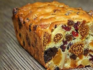 Φωτογραφία για Το απολαυστικό κέικ με τα αποξηραμένα φρούτα που έχει προκαλέσει φρενίτιδα – Σκίζει και σε γεύση και σε εμφάνιση!