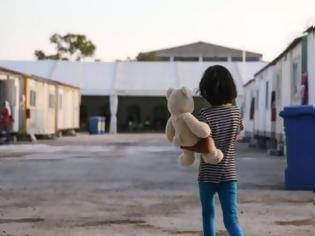 Φωτογραφία για Ξεπέρασαν τις 10.000 οι μετεγκαταστάσεις αιτούντων άσυλο από την Ελλάδα