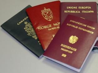 Φωτογραφία για Να γιατί υπάρχουν μόνο τέσσερα χρώματα διαβατηρίων στον κόσμο – Τι συμβολίζει το κάθε χρώμα  10:00 π.μ.  Add Comment