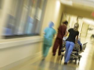 Φωτογραφία για Επείγοντα περιστατικά νοσοκομείων: Τι περιλαμβάνει το σχέδιο αποσυμφόρησής τους