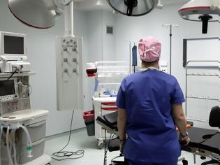 Φωτογραφία για Ευχολόγιο η Λίστα Χειρουργείου: Λείπουν κρεβάτια, προσωπικό και κλίνες σε ΜΕΘ