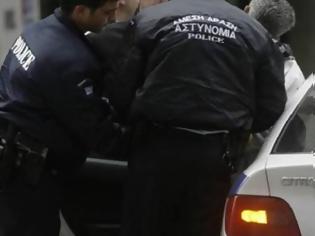 Φωτογραφία για Σοκ στο κέντρο της Αθήνας: Προσποιούταν τον αστυνομικό και ασελγούσε σε ανήλικες