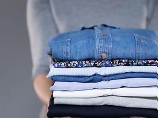 Φωτογραφία για 3 κόλπα για να μυρίζουν υπέροχα τα ρούχα σου στην ντουλάπα