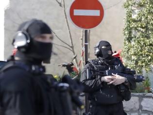 Φωτογραφία για Λίστα με κρυψώνες όπλων στη Γαλλία έδωσαν οι Βάσκοι αυτονομιστές