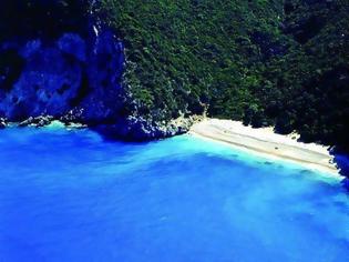 Φωτογραφία για Δεν είναι Καραϊβική: Αυτή είναι η ωραιότερη κρυμμένη παραλία της Ελλάδας! [photos]