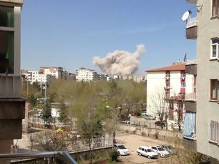 Φωτογραφία για Τουρκία - Έκρηξη με τραυματίες στο Ντιγιάρμπακιρ (Photos και Video)