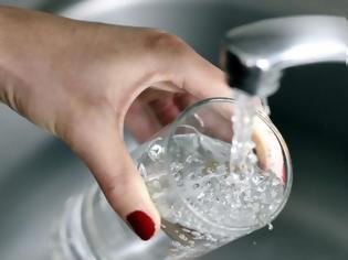 Φωτογραφία για Πίνουμε νερό με περιττώματα - Έκθεση-ΣΟΚ από τον Παγκόσμιο Οργανισμό Υγείας