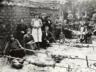 Φωτογραφία για Πώς γιόρταζαν το Πάσχα στην Ελλάδα το 1930; [photos]