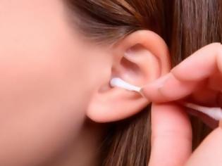 Φωτογραφία για Καθαρισμός αυτιών: Πώς γίνεται σωστά - Ποια σημάδια δείχνουν πρόβλημα