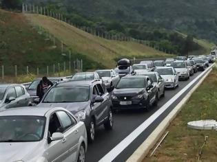 Φωτογραφία για Φιάσκο στους αυτοκινητοδρόμους: «Μονταζιέρα» ΝΔ - ΠΑΣΟΚ καταγγέλλει το υπουργείο Υποδομών