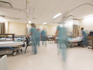 Φωτογραφία για Νοσηλευτές: Οι “είλωτες” των δημόσιων νοσοκομείων