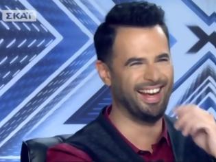 Φωτογραφία για Θεούλης τραγουδάει «Θέλω να φάω» στο X-Factor και κάνει τους κριτές να γονατίσουν και να του πουν «ναι»! [video]
