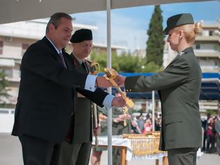 Φωτογραφία για Επίδοση ξιφών σε Αξιωματικούς του Στρατού Ξηράς από τον ΥΕΘΑ Πάνο Καμμένο