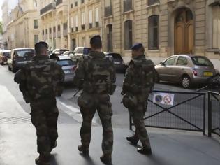 Φωτογραφία για Επίθεση σχεδίαζε ο πρώην στρατιωτικός που συνελήφθη στη Γαλλία