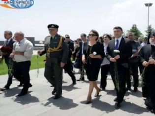 Φωτογραφία για Αρμένιοι Βουλευτές τίμησαν τη μνήμη των θυμάτων της Γενοκτονίας των Ποντίων