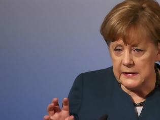 Φωτογραφία για Μέρκελ: Η Γερμανία πρέπει να βοηθήσει τον νέο πρόεδρο της Γαλλίας να επιτύχει
