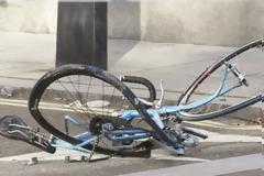 Γνωστή αθλήτρια σκοτώθηκε από φορτηγό ενώ έκανε ποδήλατο!